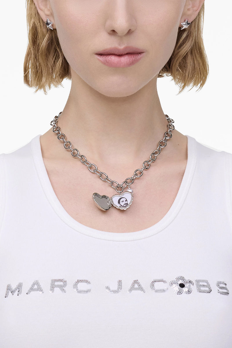 MARC JACOBS｜ (Heart Balloon Locket (2S5JNC001J08 029)) MJI_2S5JNC001J08_029_F8F8F8_4-