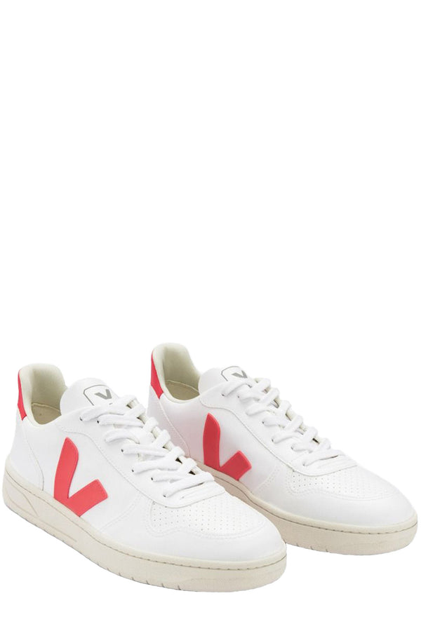 The V-10 CWL sneakers in white and rose fluo colors from the brand VEJA