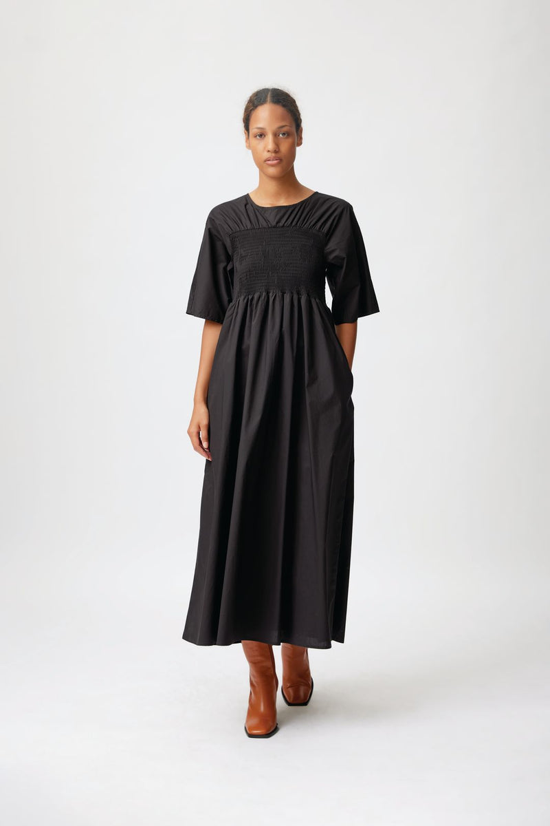 GESTUZ | Kalotta Smocked-Detail Maxi Dress