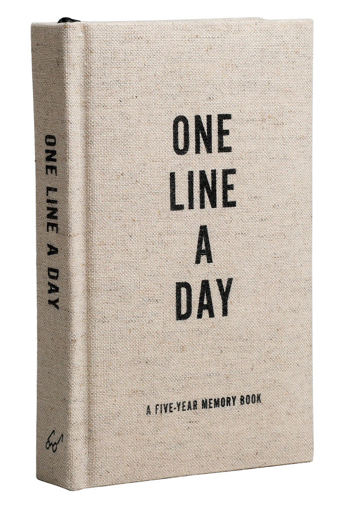 Canvas One Line A Day: A Five-Year Memory Book By Chronicle Books