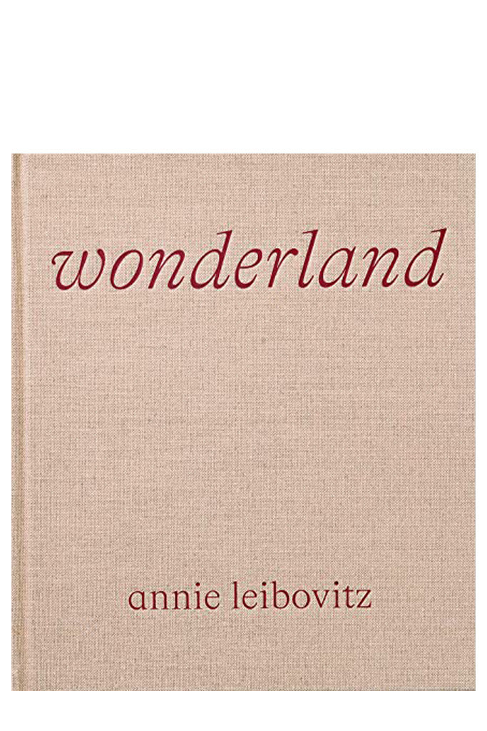 Wonderland By Annie Leibovitz & Anna Wintour