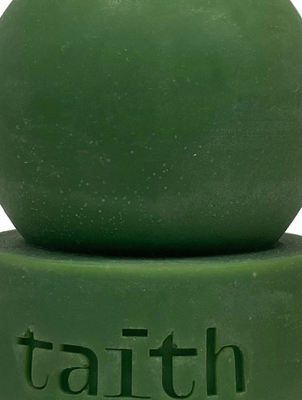 Lu Candle