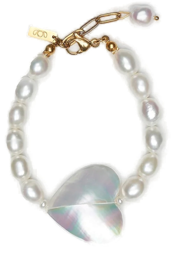 Shelly Heart Pearl Bracelet