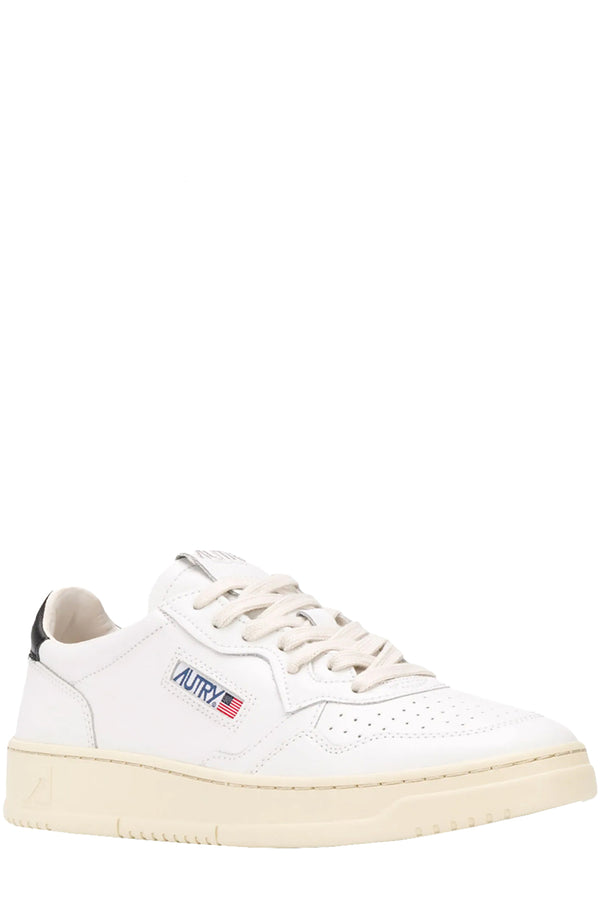 The Medalist Low Leather sneakers in space blue and white colours from the brand AUTRY
