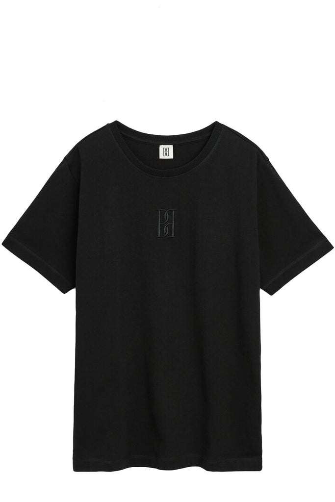 The Fayeh Loose-Fit Organic-Cotton T-Shirt in black colour from the brand BY MALENE BIRGER