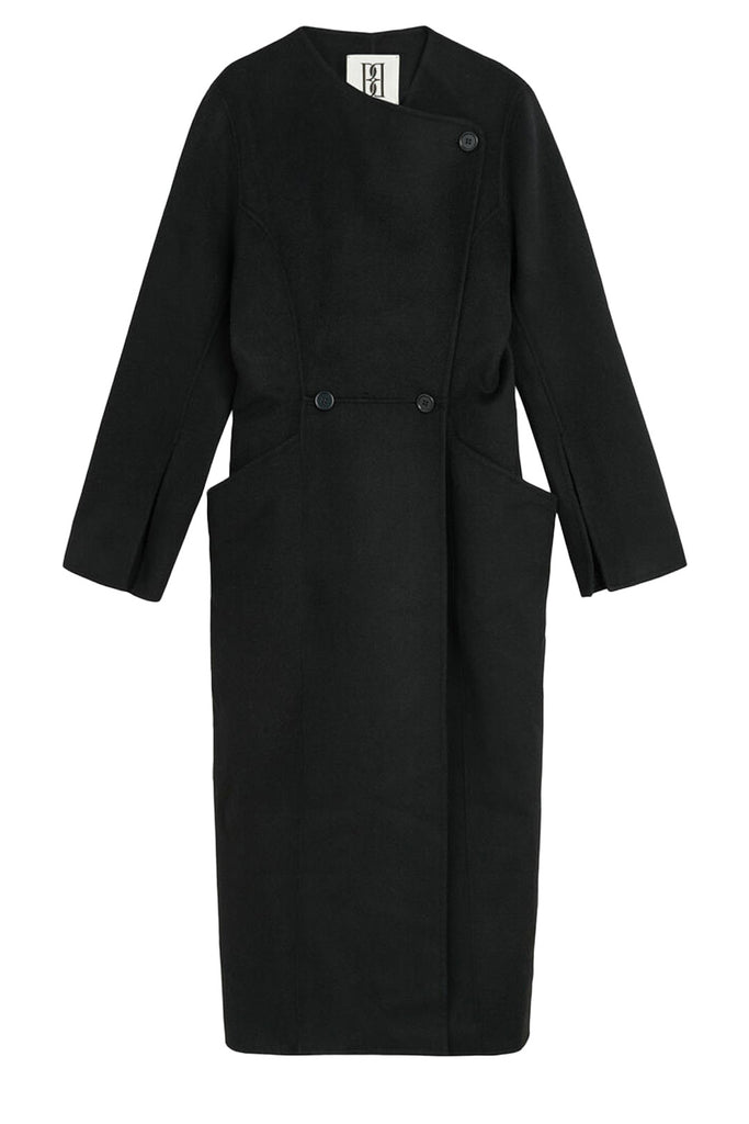 The Sirrenas wool coat in black color from the brand BY MALENE BIRGER