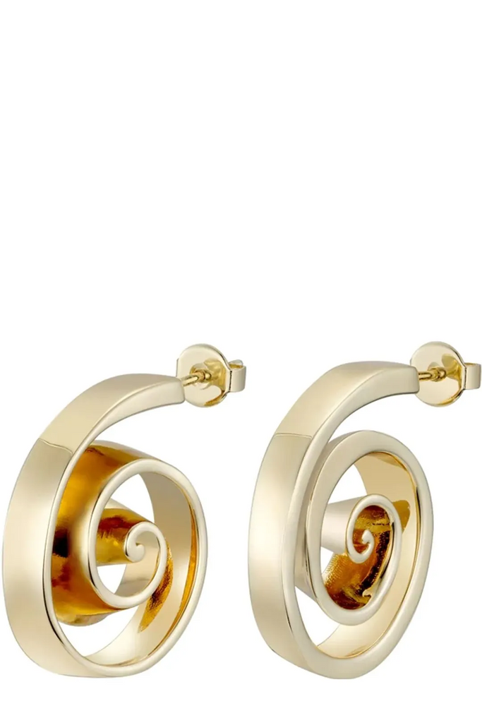 The Sprial Shell earrings in gold colour from the brand F+H JEWELLERY.