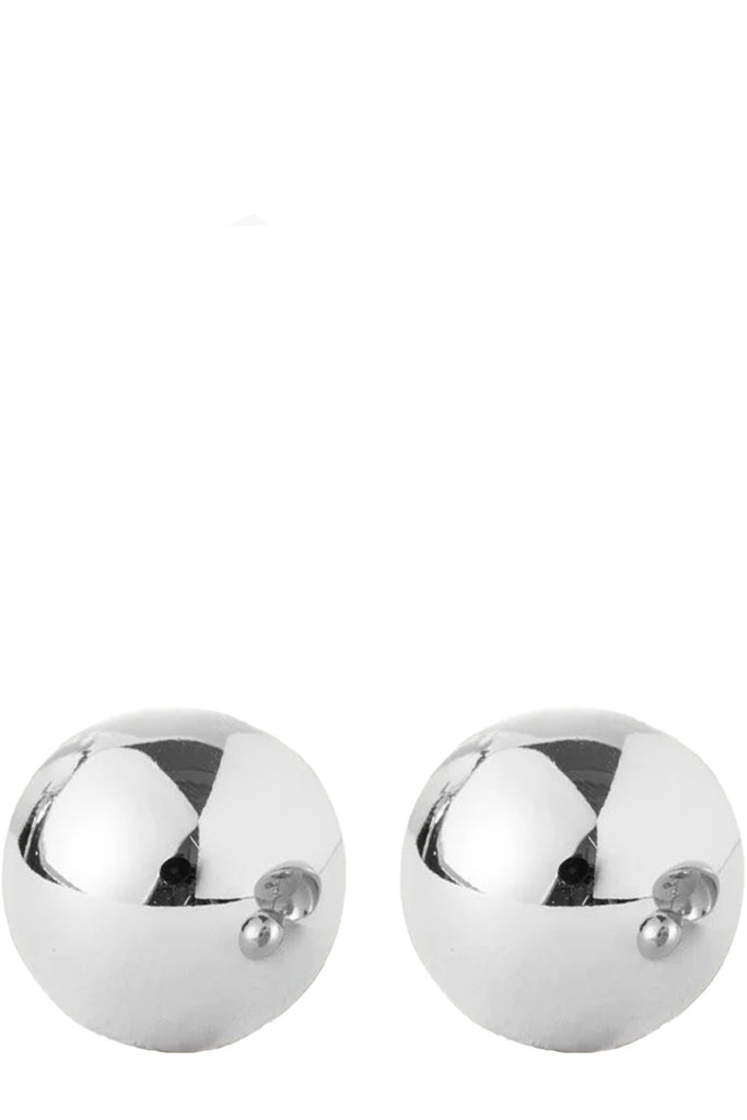 The Aurora earrings in silver colour from the brand JENNY BIRD