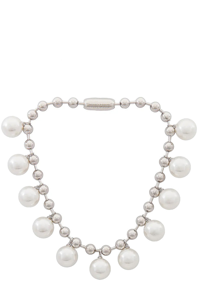 The Bellatrix necklace in silver and pearl colours from the brand JULIETTA