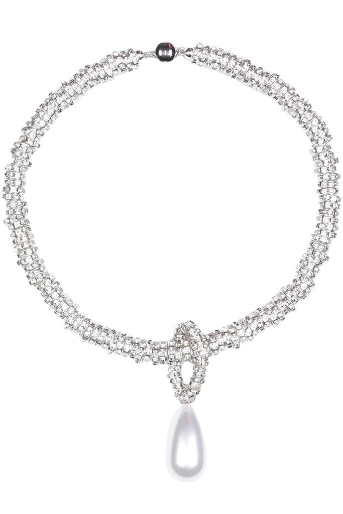 The Pearl Drop necklace in silver and pearl colours from the brand JULIETTA