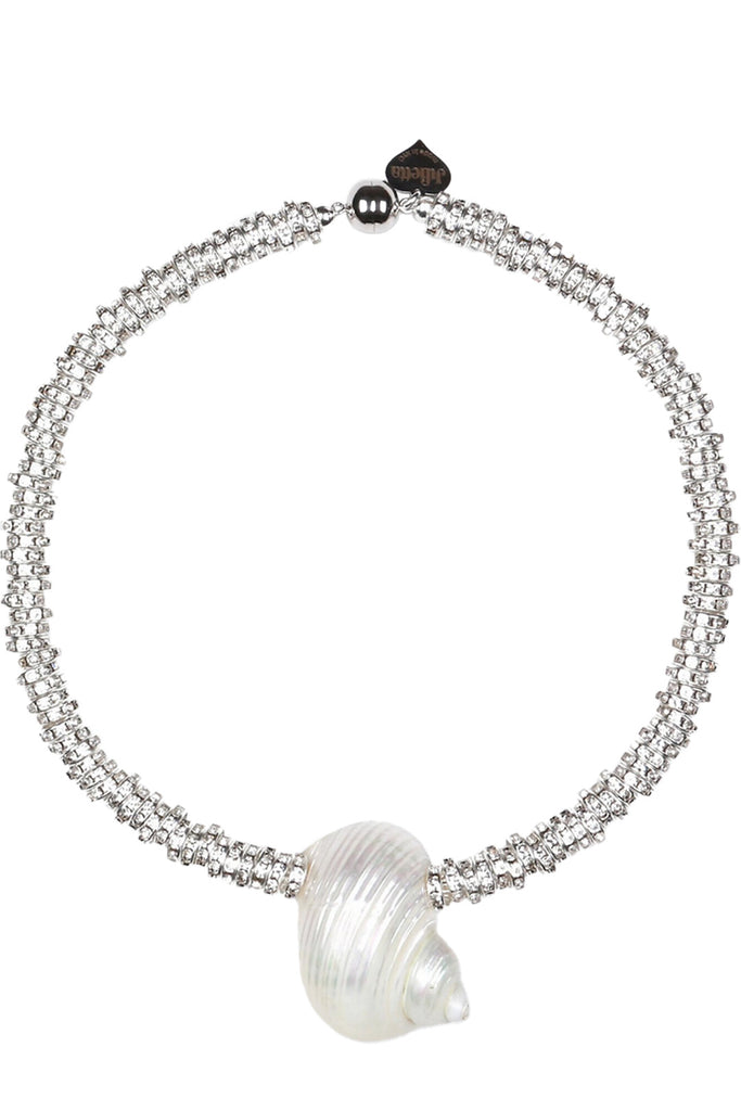 The Spetses necklace in silver and pearl colours from the brand JULIETTA