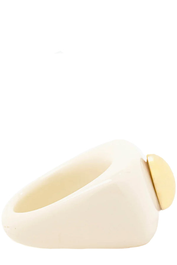 The Ivory Poacher ring in gold and ivory colours from the brand LA MANSO