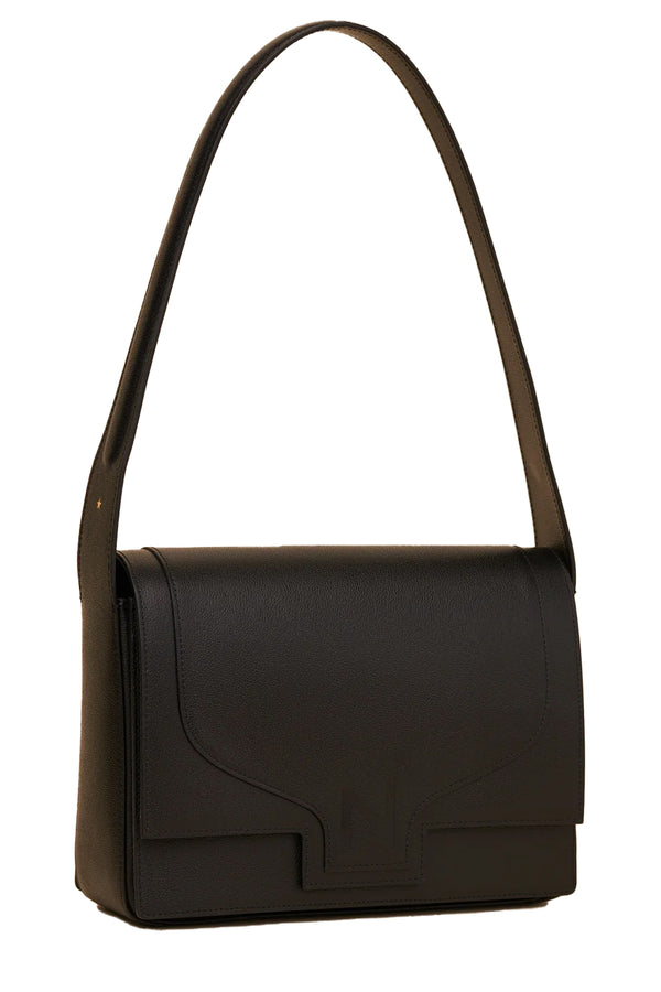 The It rectangle-shape leather bag in black colour from the brand NINI