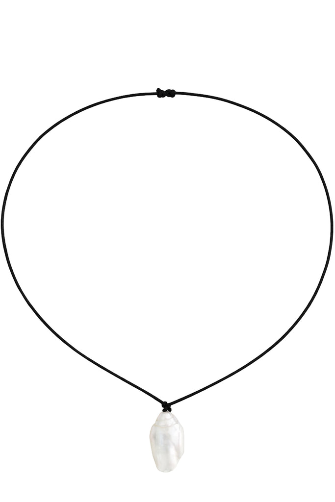 Calling Venus Necklace 