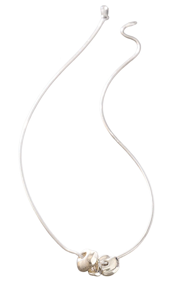 Bolygós spirálhéjú selyem nyaklánc szett kígyólánccal 