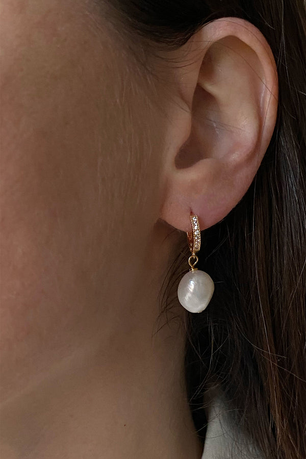 Zirconia Pearl Earrings