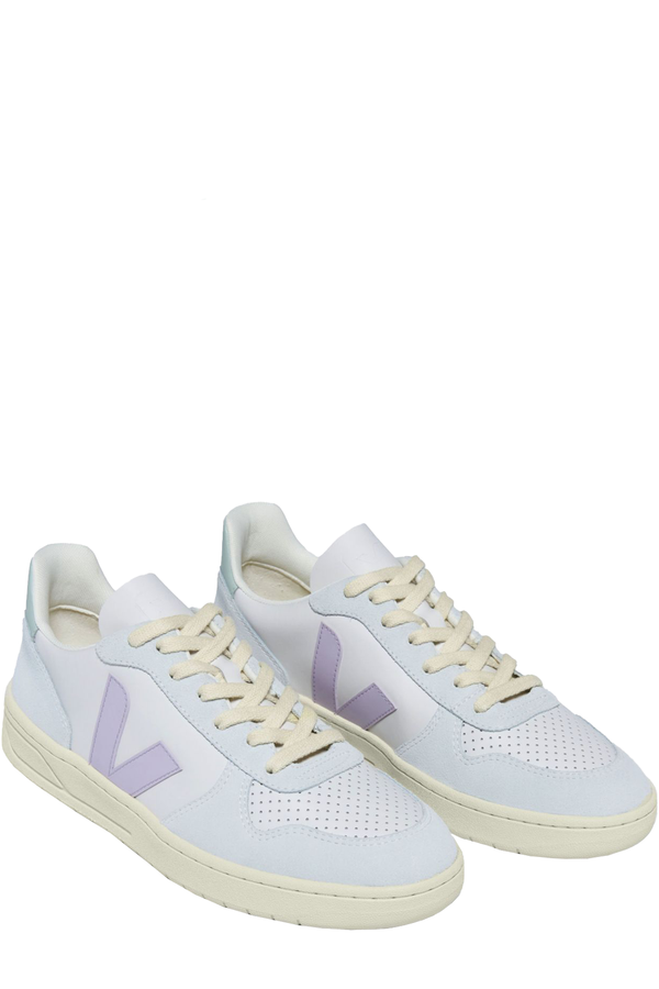The V-10 leather sneakers in gravel, parme and menthol colours from the brand VEJA