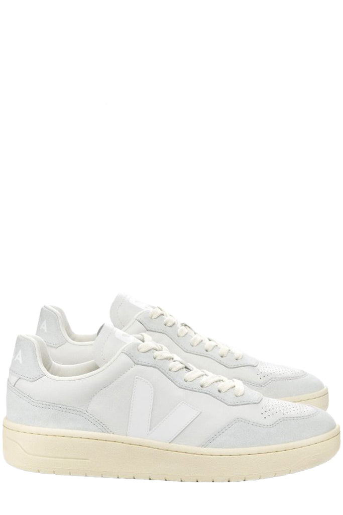The V-90 Organic-traced leather sneakers in gravel and white colours from the brand VEJA
